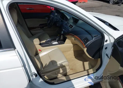 2011 Honda Accord 3.5 Ex-L из США, поврежденный, VIN 1HGCP3F8XBA010136